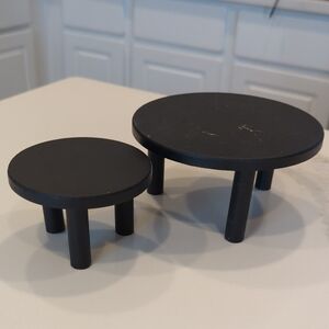 Black Round Pedestal Stands